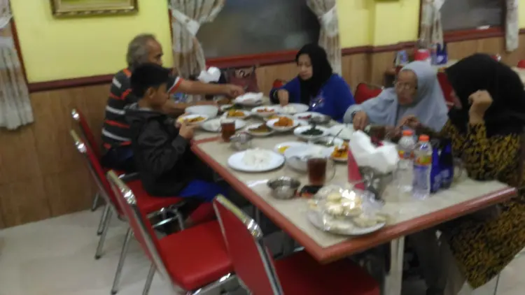 Restoran Sederhana Masakan Padang 5