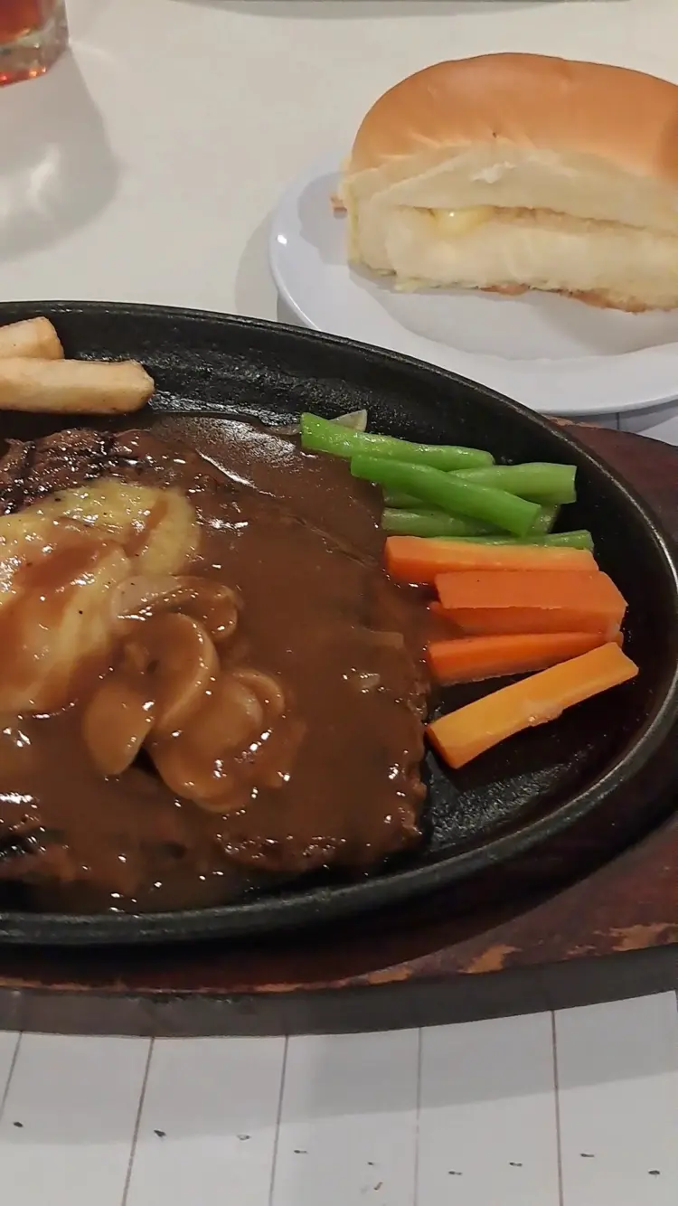 BONCAFE KUPANG INDAH 8