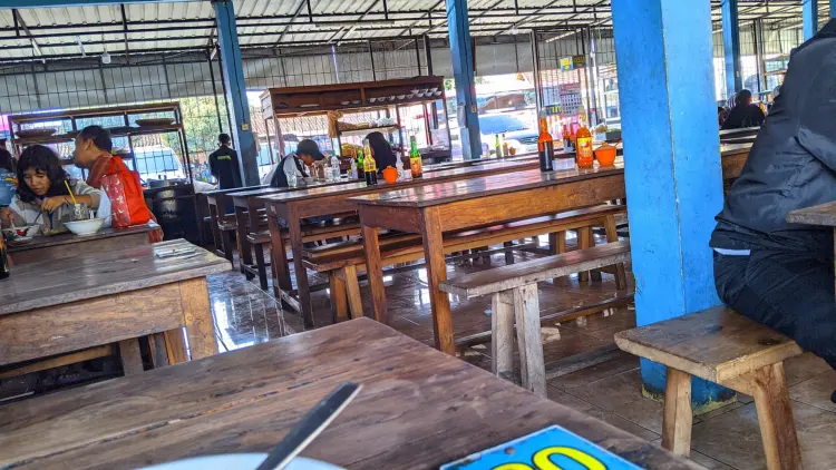 Bakso Baskom Pusat ( Bakso Komplit ) 7