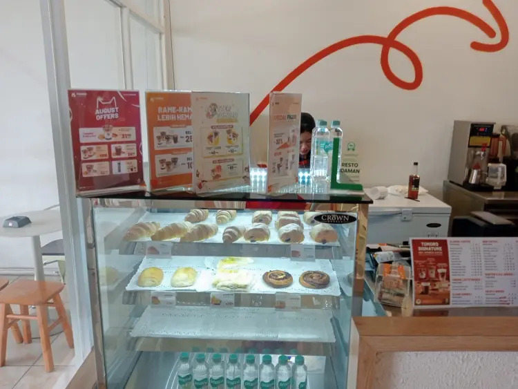 TOMORO COFFEE PRAMUKA RAJABASA 5