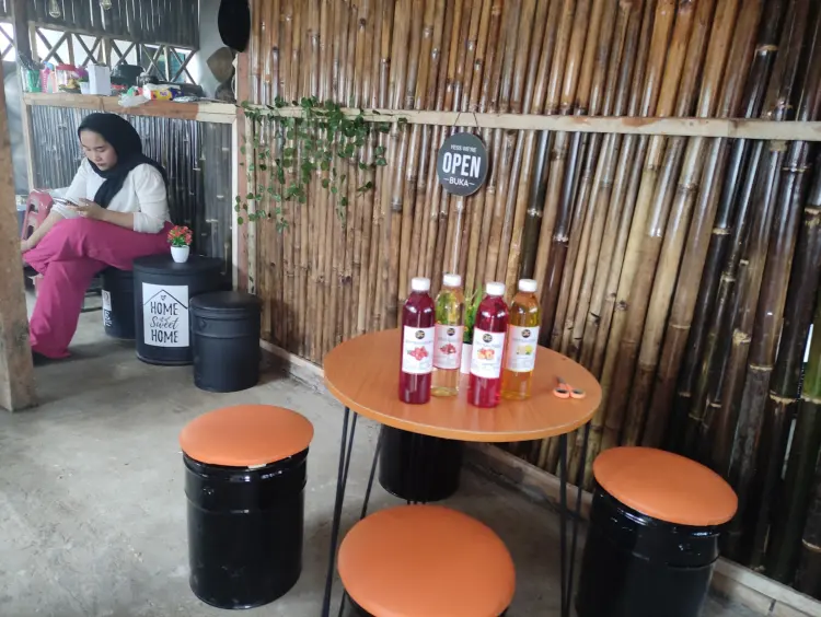 RUMAH MAKAN TEH RISMA SEAFOOD 3