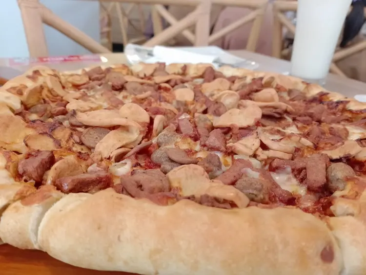 Pizza Hut Restoran 2