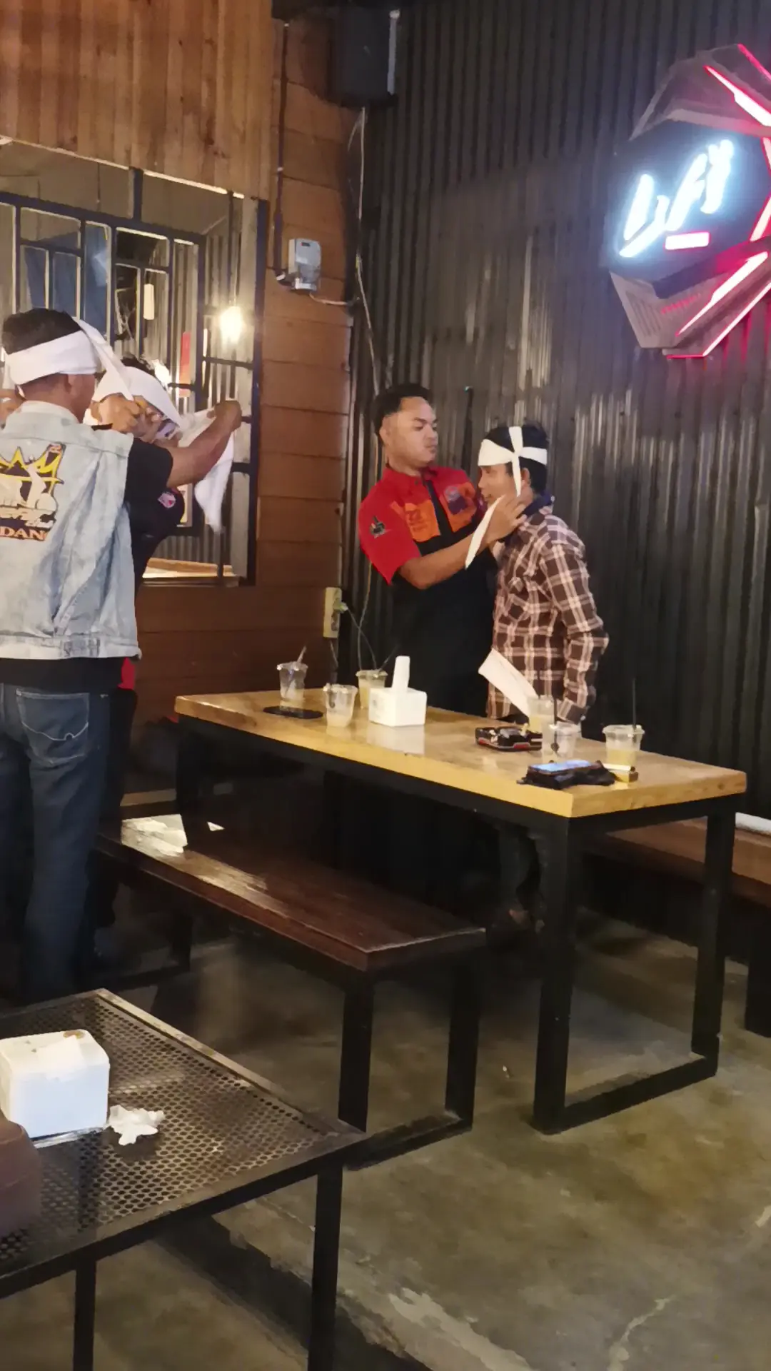 喜欢Live Band的咖啡脑袋请进！想安静聊天的快跑！ 3