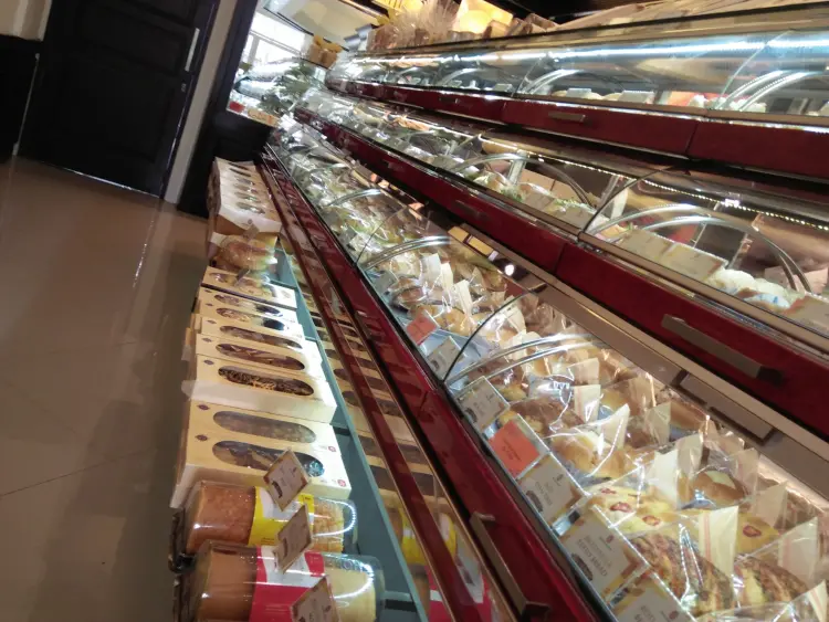 Holland Bakery Rancaekek Cipacing 5