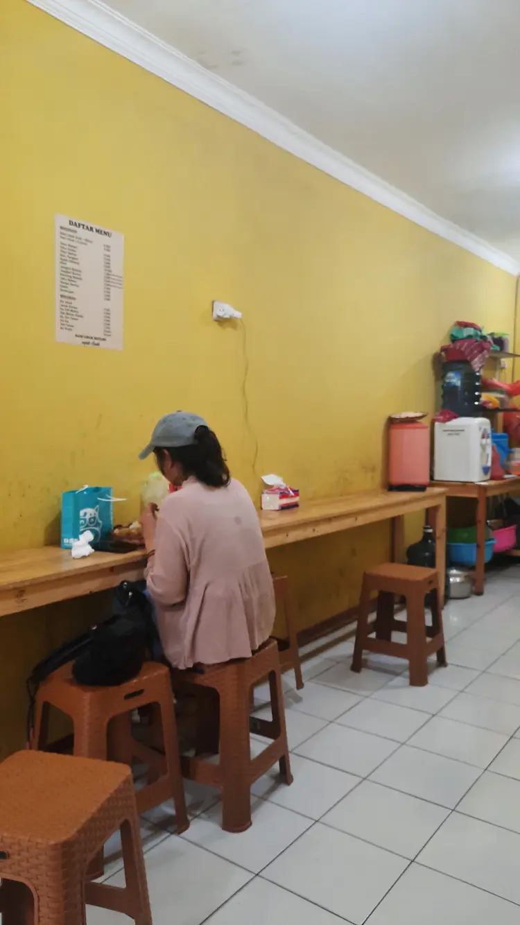 Warung Nasi Uduk Betawi Mpok Anah 1