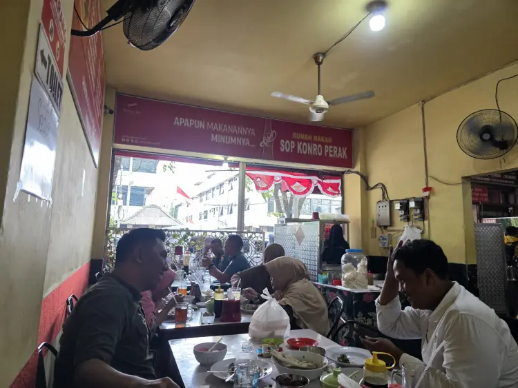 Rumah Makan Sop Konro Perak (Tidak Buka Cabang) 7