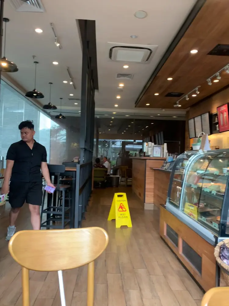 Starbucks Coffee - South Quarter 6