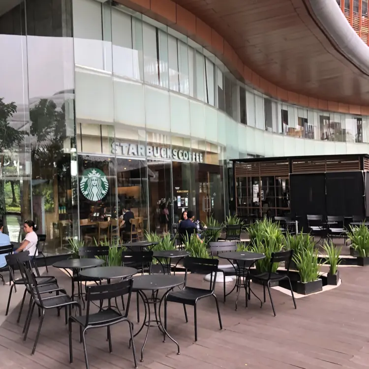 Starbucks Coffee - South Quarter 8