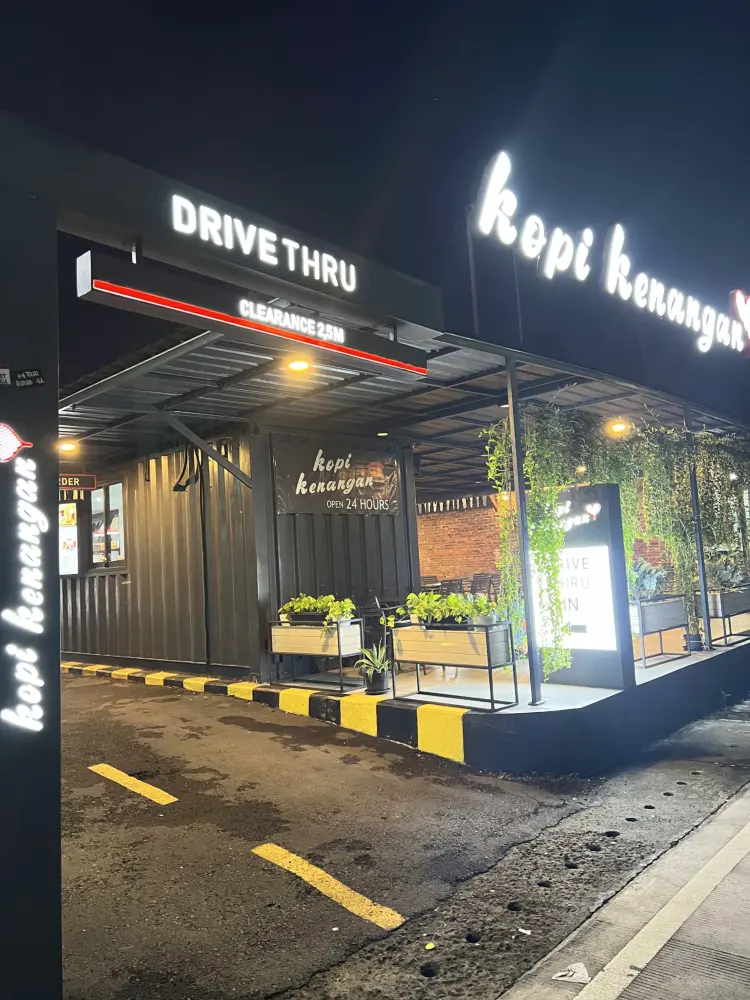 Kopi Kenangan - Rest Area 725A Gresik (Container) Drive Thru 1