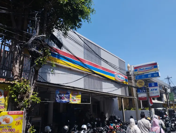 Indomaret Kebon Kacang 1