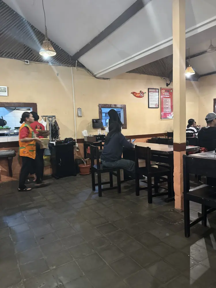 Waroeng Spesial Sambal "SS" Batu Bulan 8