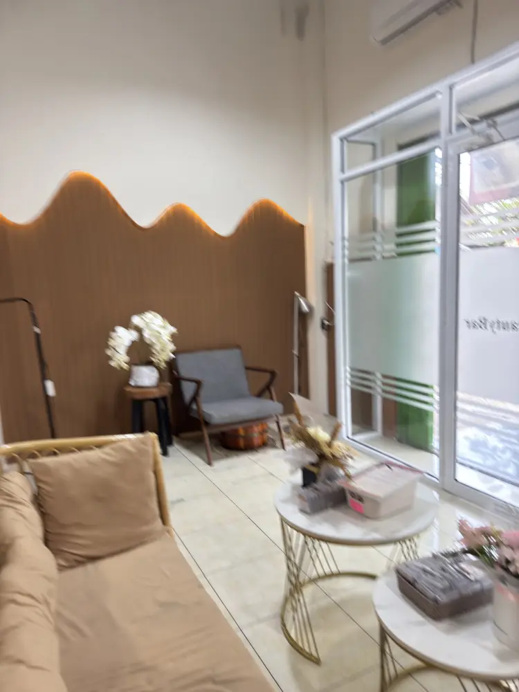 CINDY BEAUTY BAR GEMOLONG 1