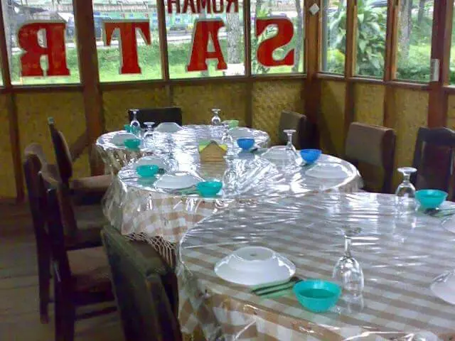 RUMAH MAKAN SATRIA 2