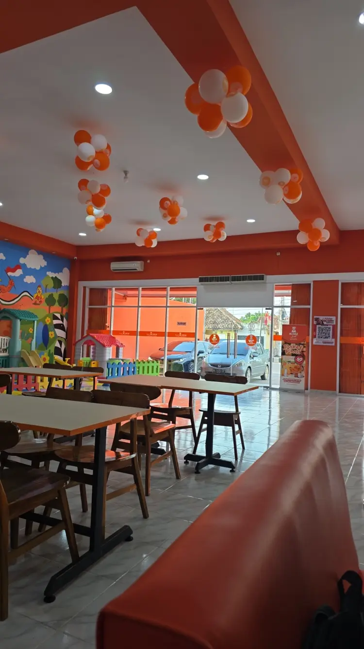 Almaz Fried Chicken - Rajabasa Lampung 6