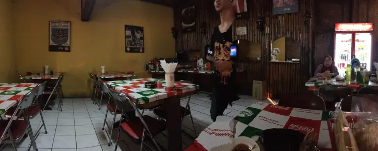 Sate Tegal Ibu Tri 9