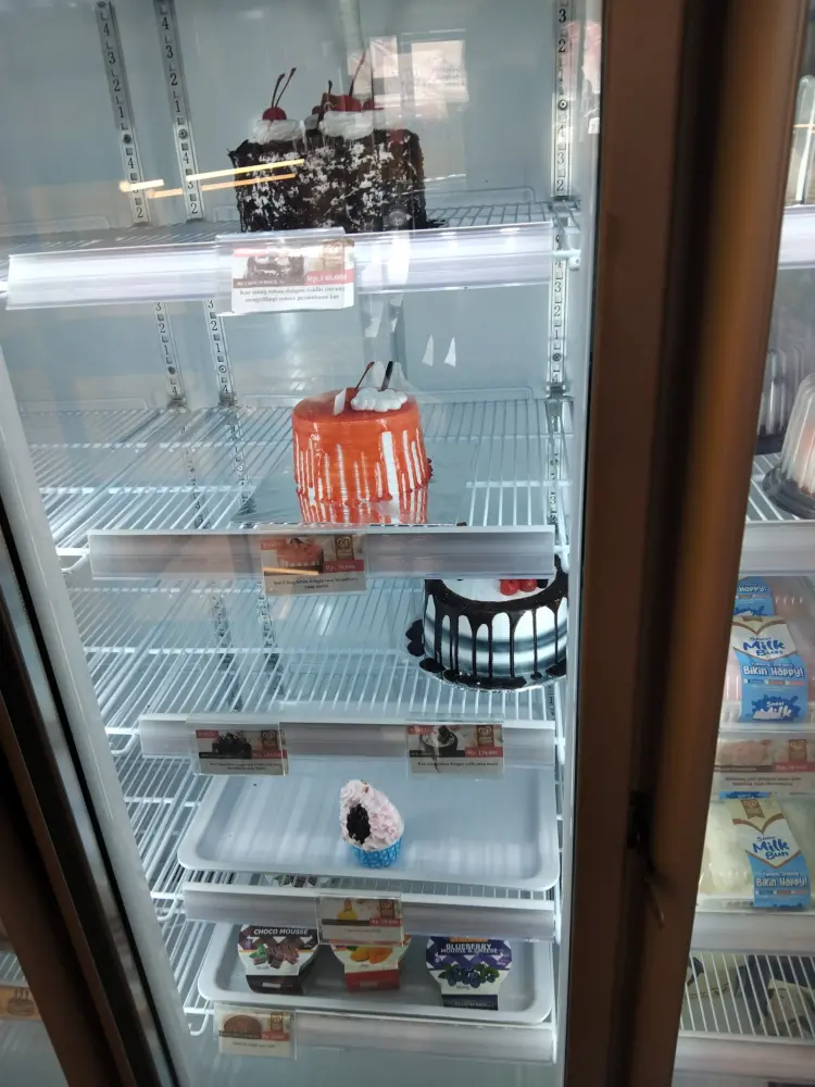 Amorcakes & Bakery Jatimelati - Bekasi 5