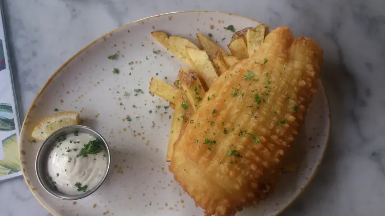 Spiegel All Day Bar & Dining 9