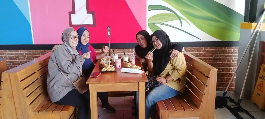 人均10块钱辣到喷火？印尼这家“魔鬼辣面”我服了 5