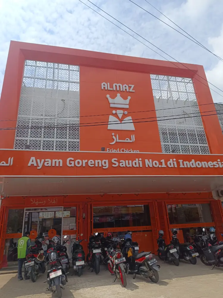 Almaz Fried Chicken Palembang 1