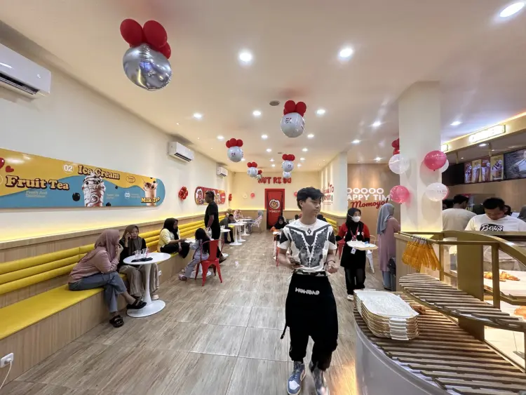 MOMOYO BAKERY AIR MOLEK 7