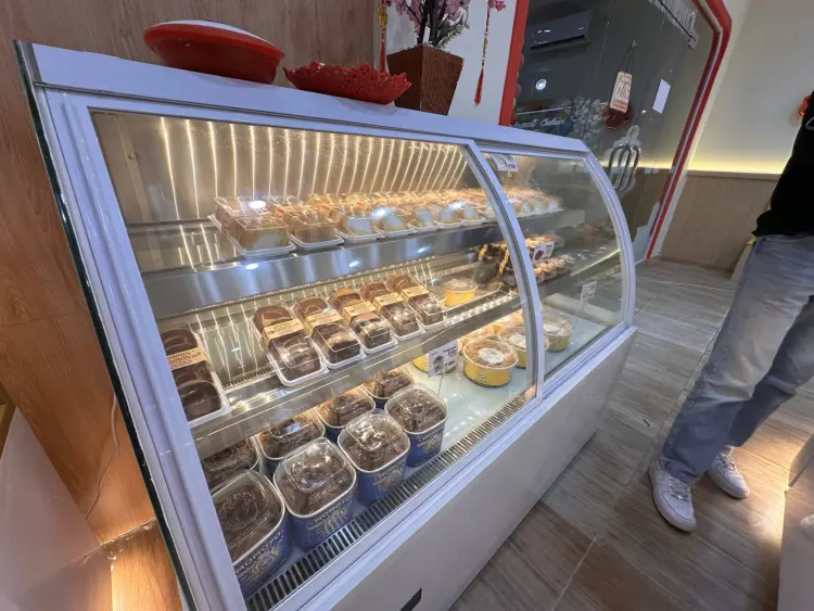 MOMOYO BAKERY AIR MOLEK 8