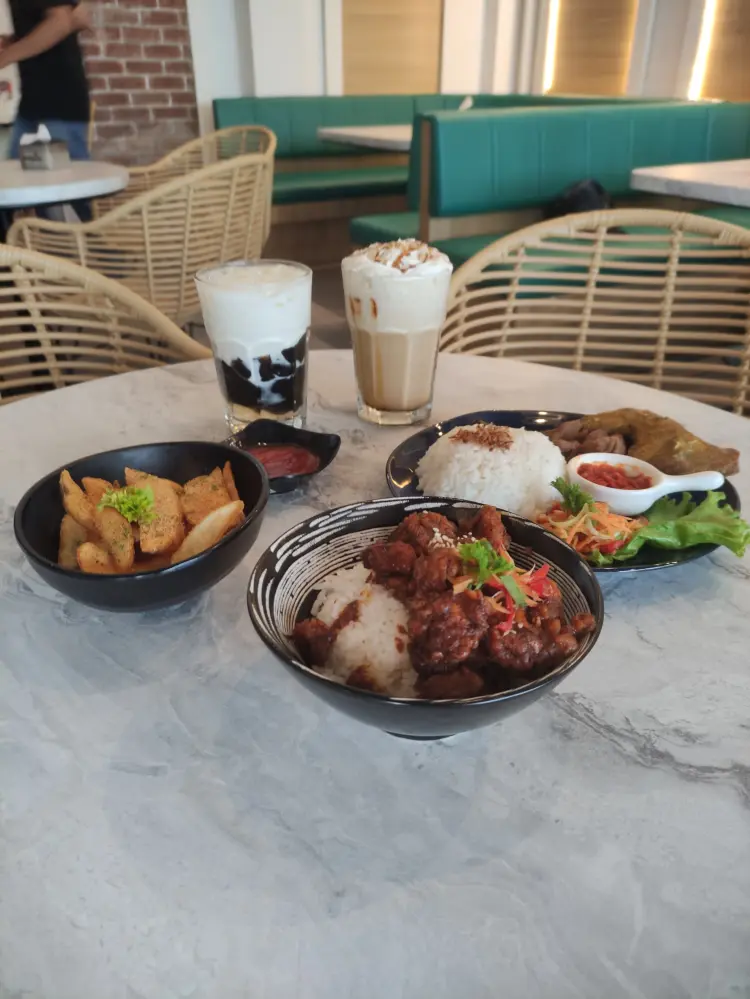 Warunk WOW KWB - Depok 6