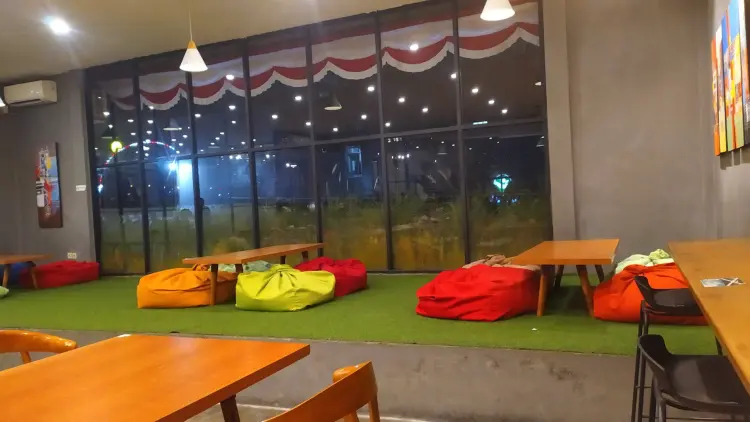 eplus co coffee & coworking 8