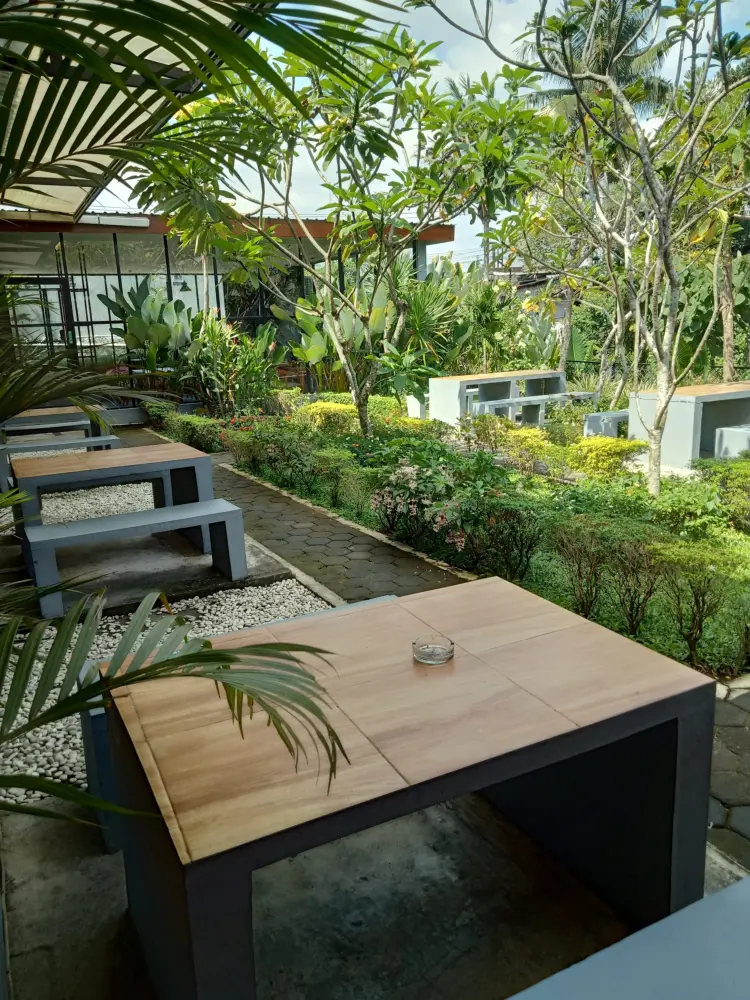 eplus co coffee & coworking 9