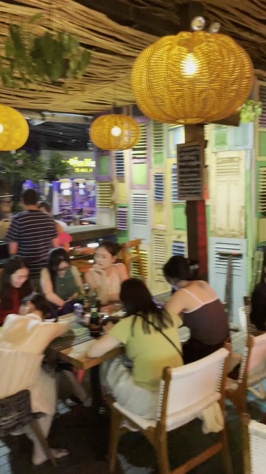 Google 4.8 rating vs. terrible reviews, Seminyak's shop: You've been warned! 3