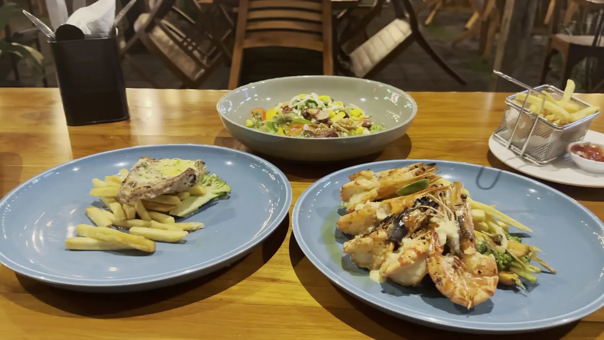 Google 4.8 rating vs. terrible reviews, Seminyak's shop: You've been warned! 1