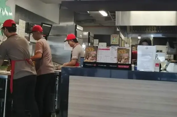 Pizza Hut Delivery - PHD Indonesia 5