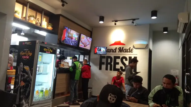 Pizza Hut Delivery - PHD Indonesia 10