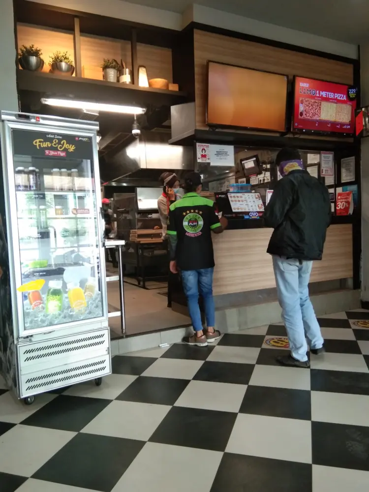 Pizza Hut Delivery - PHD Indonesia 7