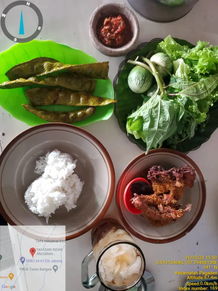 RM. Bebek Pedas Riung Sadulur 6