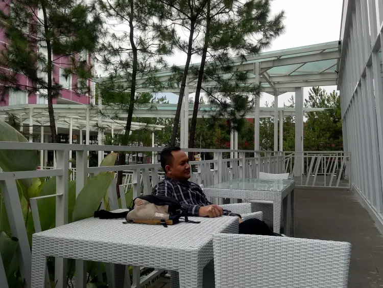 CHARLY VHT FAMILY KARAOKE GARUT 3