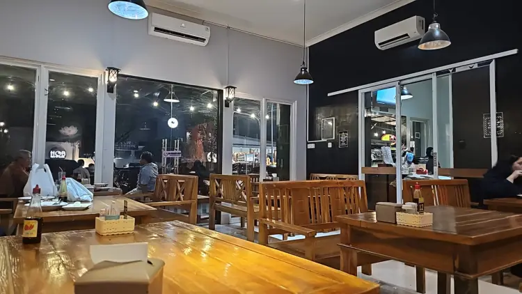 Sop Janda & Sate Tegal Revina 10