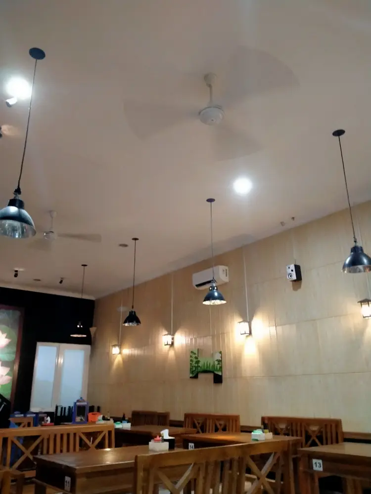 Sop Janda & Sate Tegal Revina 7