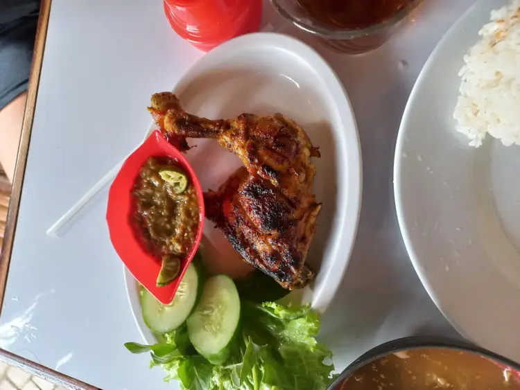 SAUNG LIWET HJ YAYAT 4