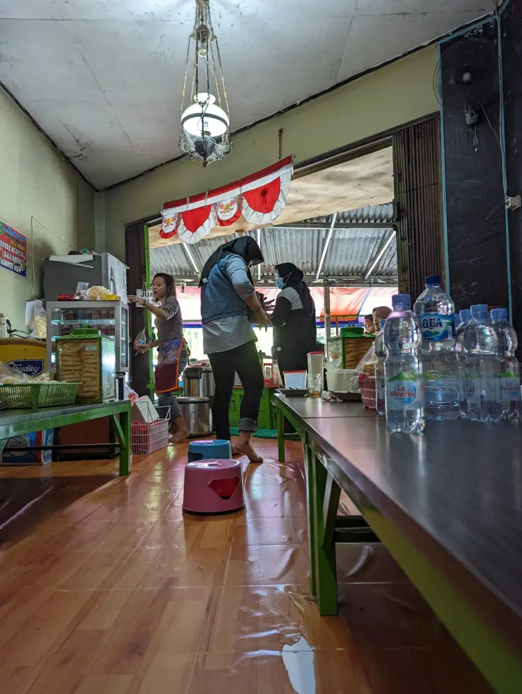 Gudeg Ceker Bu "Witri" 8