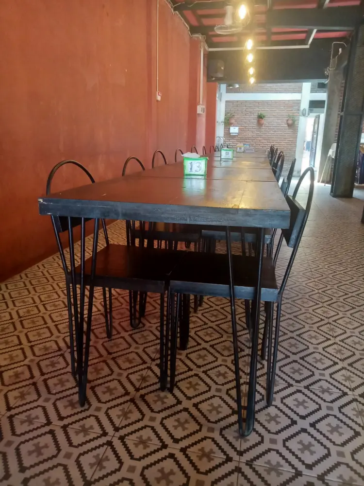 Warung makan Mom's Kitchen 5