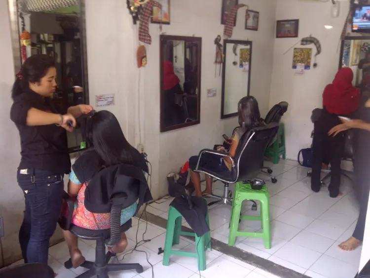 Bunda Salon & Wedding Organizer Pramuka 1