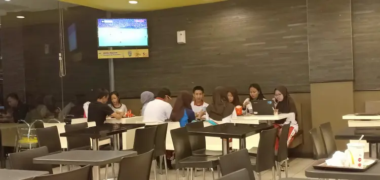 McDonald's Superindo Bogor 10
