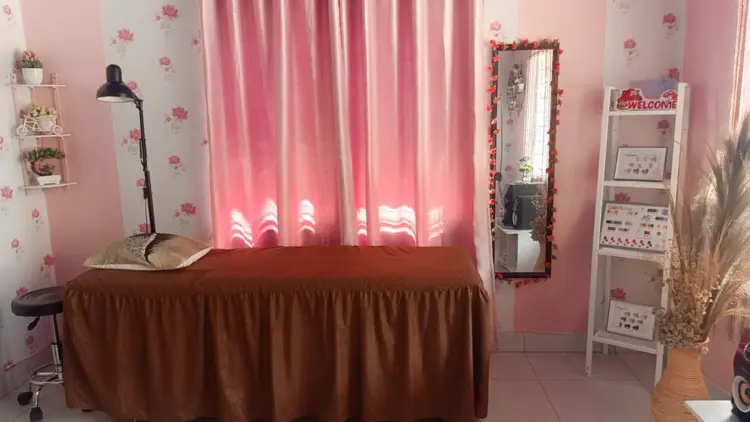 Yanti studio eyelash nail art 1