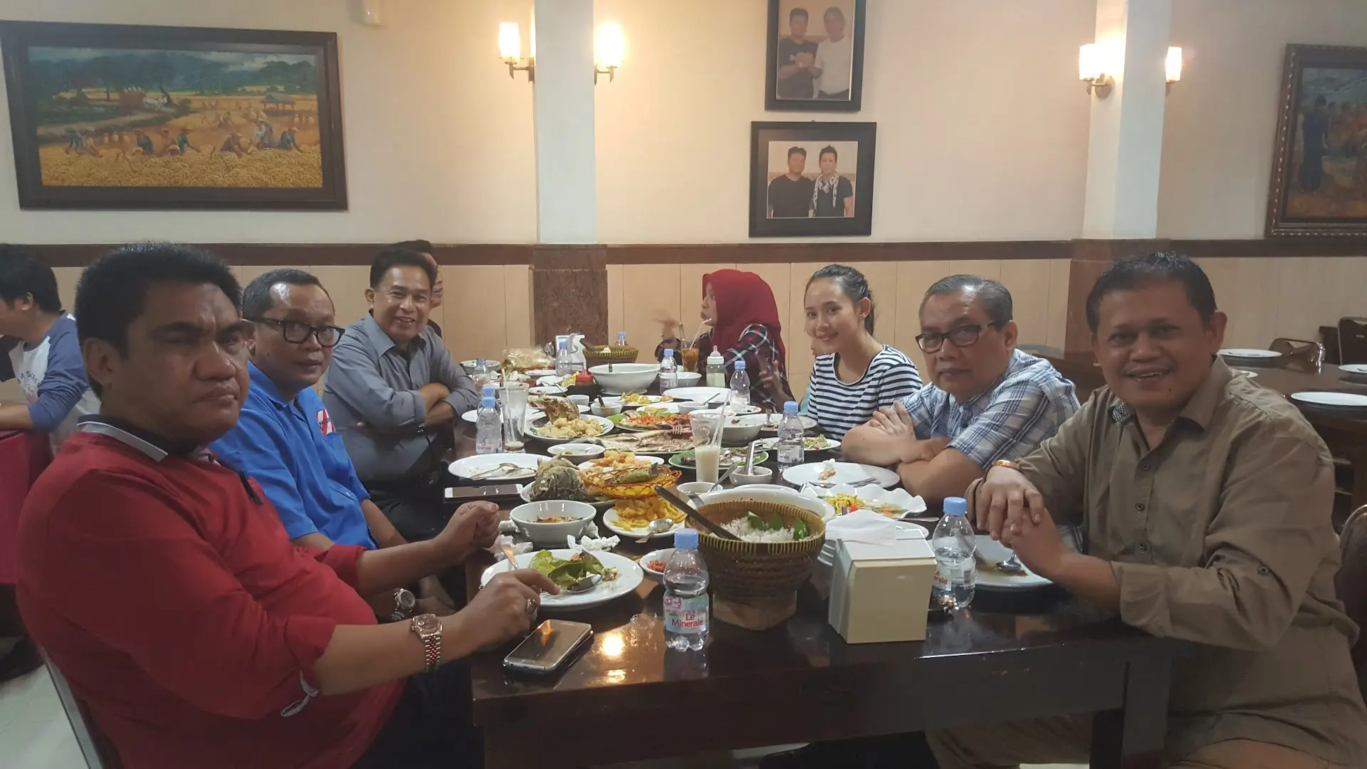 望加锡这家海鲜店,是神仙级美味还是专坑游客? 2