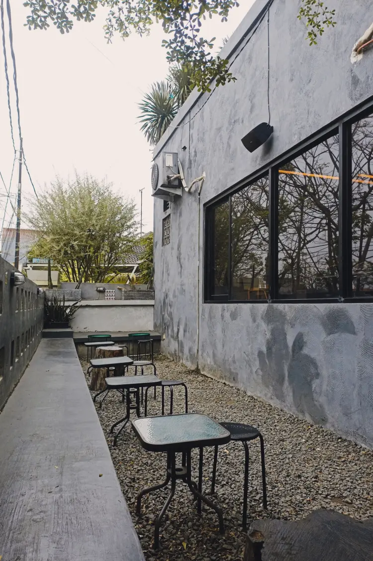 Unsurhara Kopi & Roastery 6