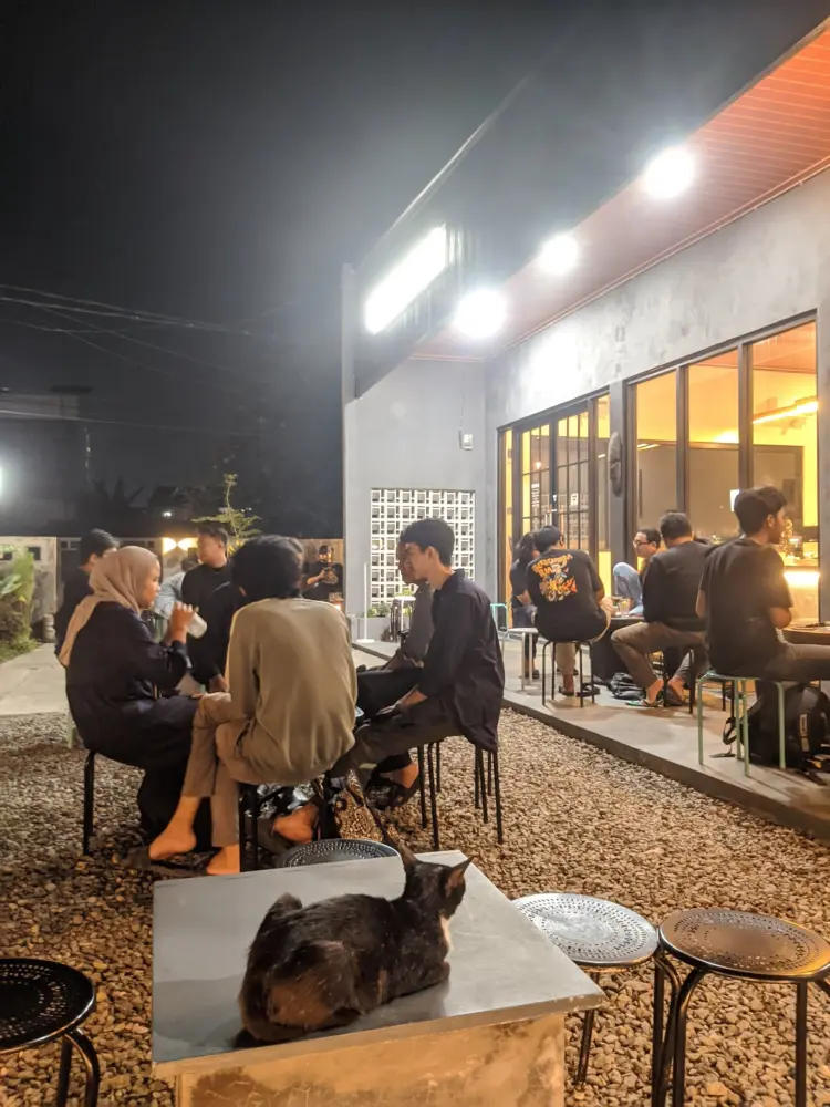 Unsurhara Kopi & Roastery 8