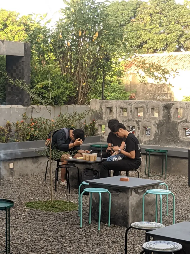 Unsurhara Kopi & Roastery 4