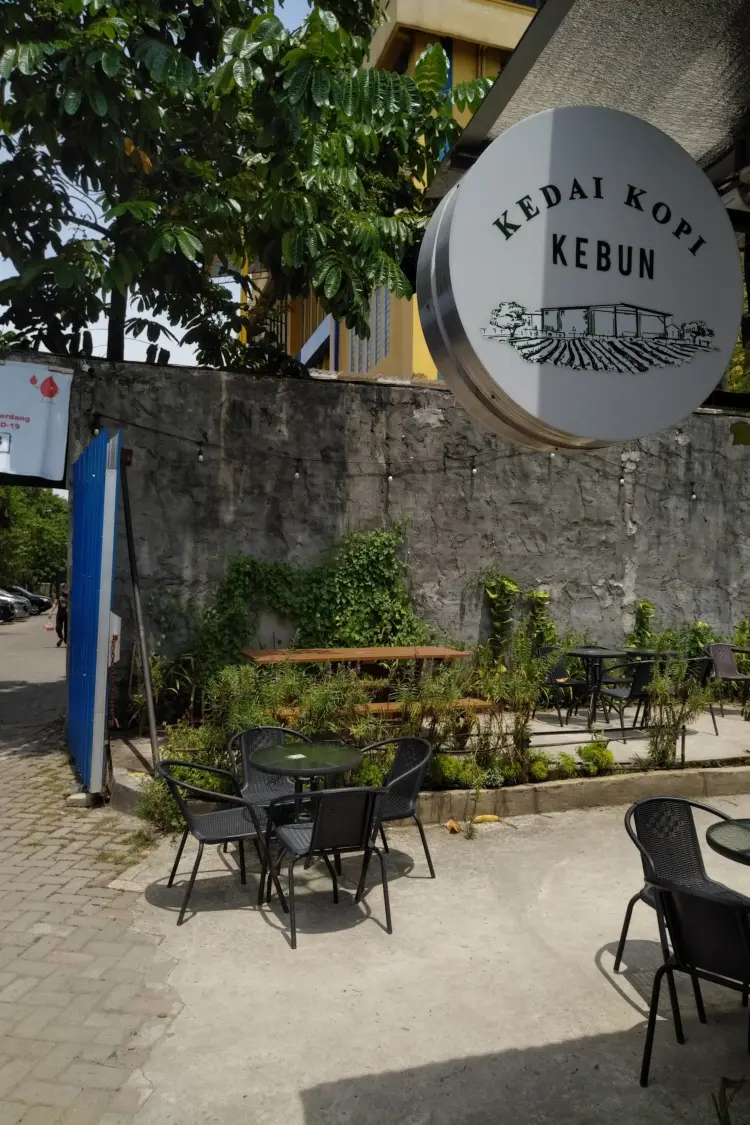 Kedai Kopi Kebun Cemara Asri 6