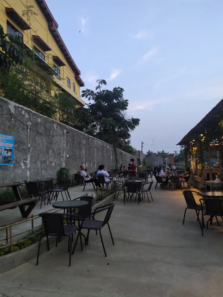 Kedai Kopi Kebun Cemara Asri 10