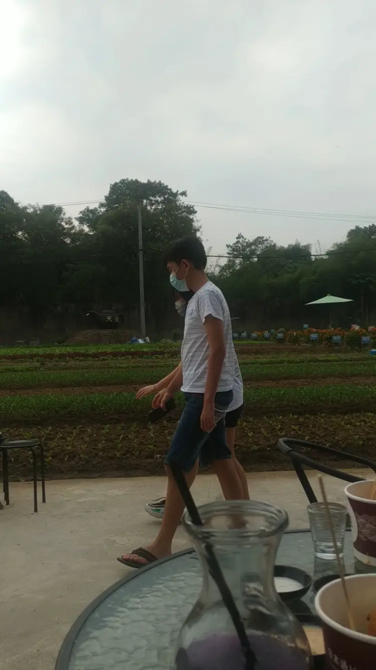 Kedai Kopi Kebun Cemara Asri 9